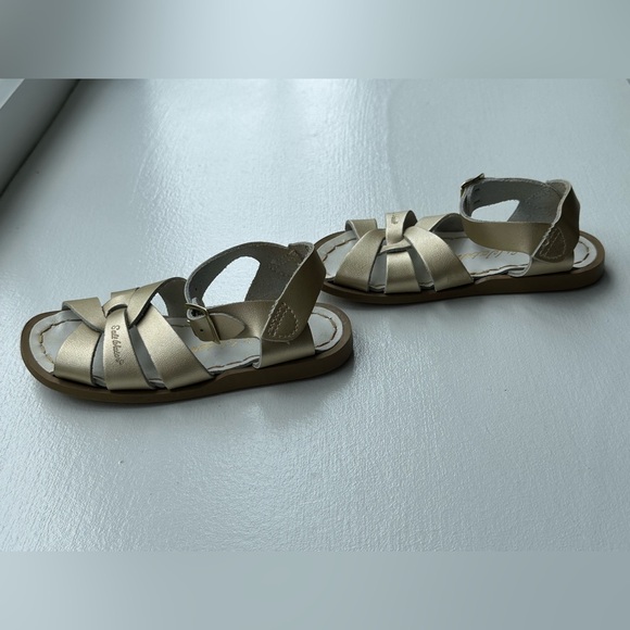 Salt Water Sandals Original Gold size Toddler 8 - Picture 5 of 10